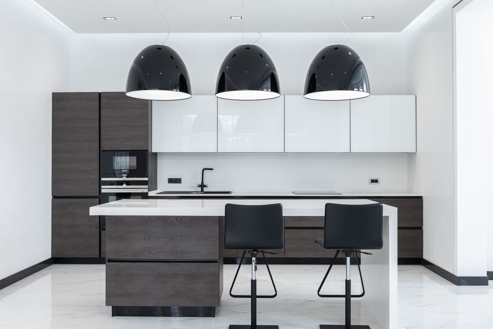 Dalga Curved Island Kitchen